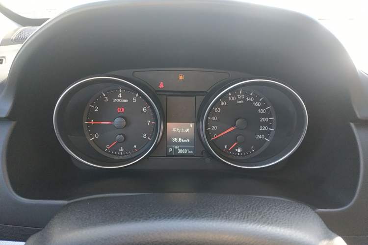 Used Haval M6 2019 1.5T DCT Two-Wheel Drive Value Edition China VI Standard Instrument Cluster