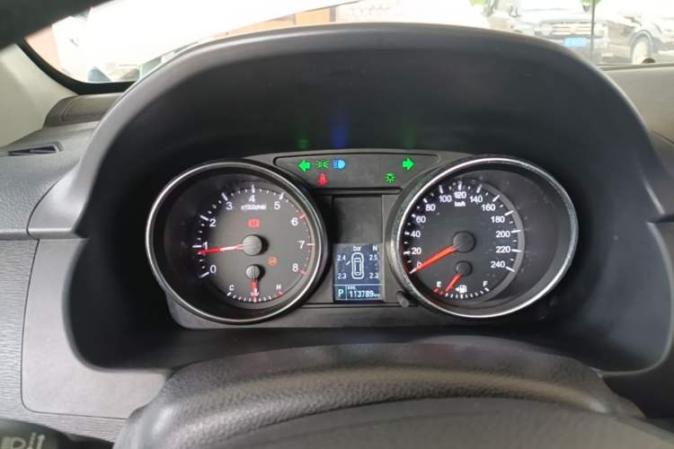 Used Haval M6 2019 1.5T DCT Two-Wheel Drive Value Edition China VI Standard Instrument Cluster