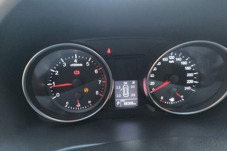 Used Haval M6 2019 1.5T DCT Two-Wheel Drive Value Edition China VI Standard Instrument Cluster
