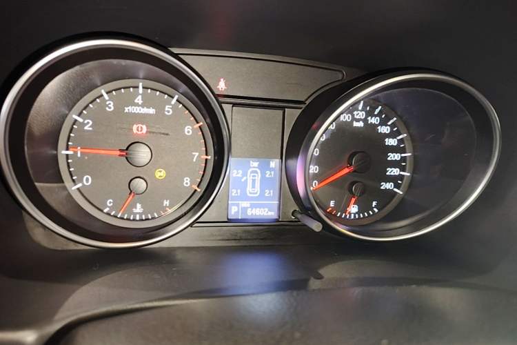 Used Haval M6 2019 1.5T DCT Two-Wheel Drive Value Edition China VI Standard Instrument Cluster