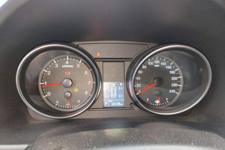 Used Haval M6 2019 1.5T DCT Two-Wheel Drive Value Edition China VI Standard Instrument Cluster
