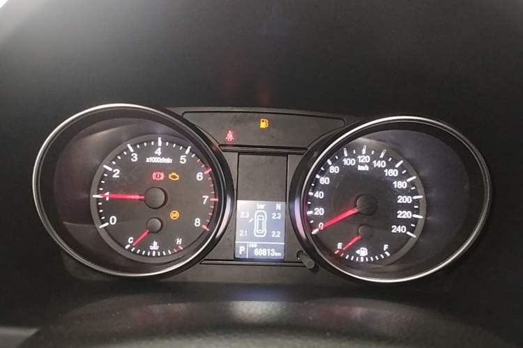 Used Haval M6 2019 1.5T DCT Two-Wheel Drive Value Edition China VI Standard Instrument Cluster