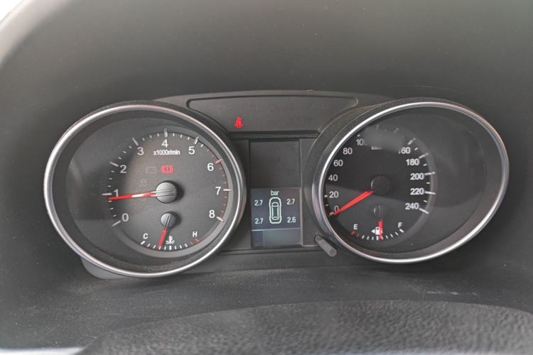 Used Haval M6 2019 1.5T Manual Two-Wheel Drive Elite Version China V Standard Instrument Cluster