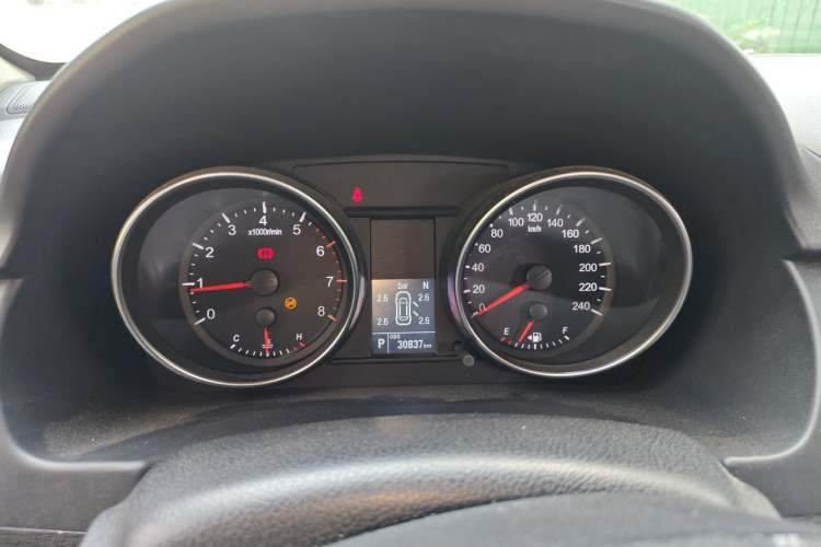 Used Haval M6 2019 1.5T DCT Two-Wheel Drive Elite Version China VI Standard Instrument Cluster