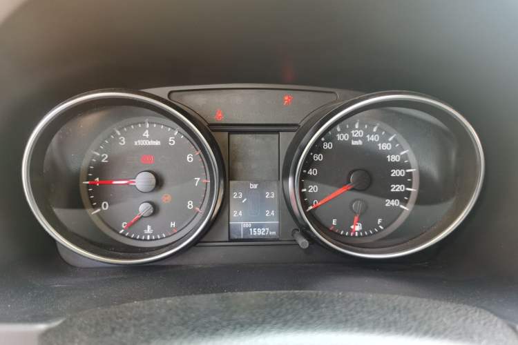 Used Haval M6 2019 1.5T Manual Two-Wheel Drive Elite Version China V Standard Instrument Cluster