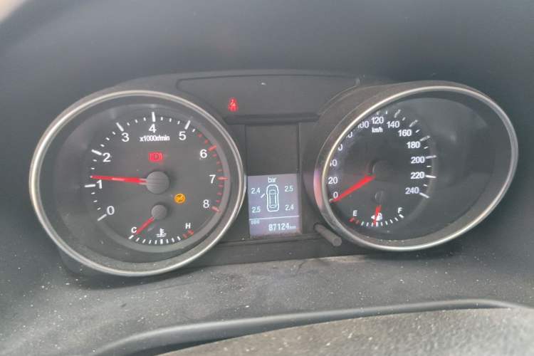 Used Haval M6 2019 1.5T Manual Two-Wheel Drive Elite Version China VI Standard Instrument Cluster