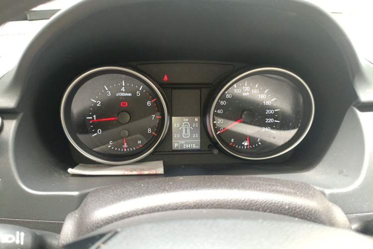 Used Haval M6 2019 1.5T DCT Two-Wheel Drive Value Edition China VI Standard Instrument Cluster