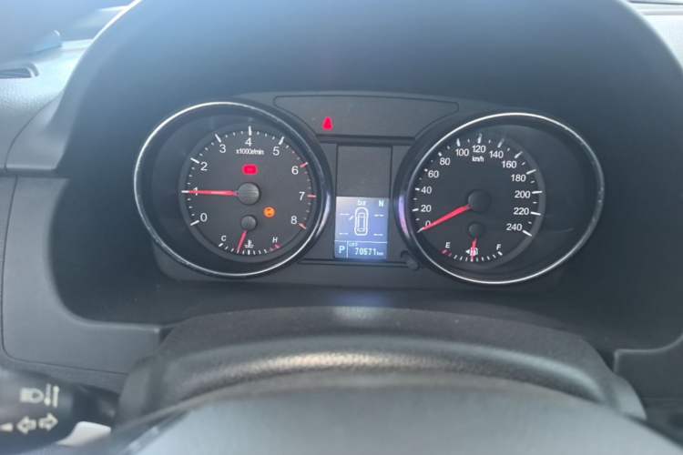 Used Haval M6 2019 1.5T DCT Two-Wheel Drive Value Edition China VI Standard Instrument Cluster