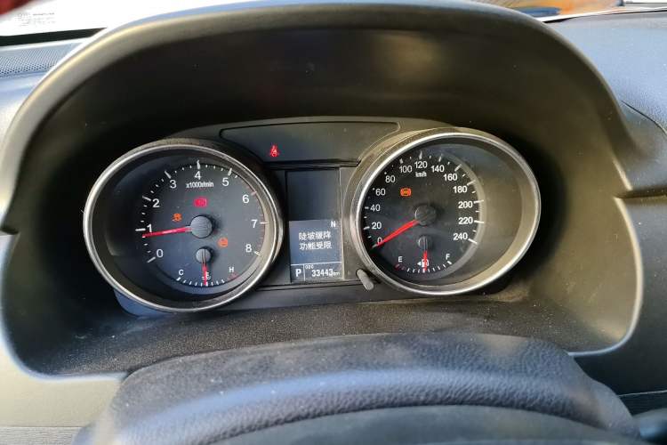 Used Haval M6 2019 1.5T DCT Two-Wheel Drive Elite Version China VI Standard Instrument Cluster