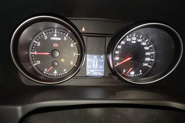 Used Haval M6 2019 1.5T DCT Two-Wheel Drive Elite Version China VI Standard Instrument Cluster