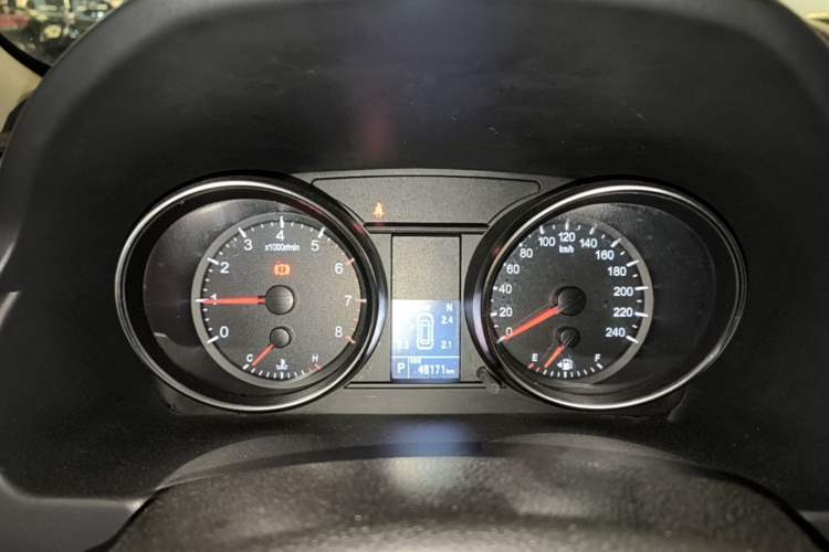 Used Haval M6 2019 1.5T DCT Two-Wheel Drive Value Edition China VI Standard Instrument Cluster