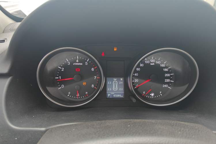 Used Haval M6 2019 1.5T DCT Two-Wheel Drive Elite Version China VI Standard Instrument Cluster