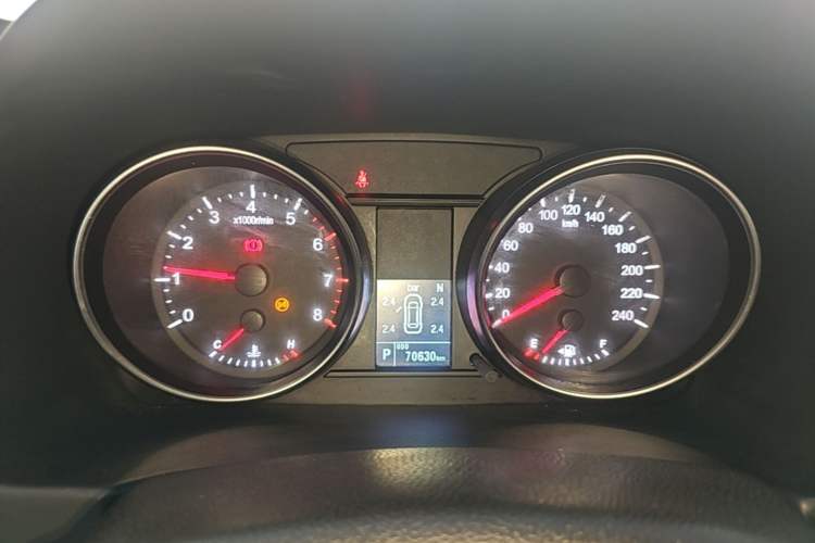 Used Haval M6 2019 1.5T DCT Two-Wheel Drive Elite Version China VI Standard Instrument Cluster