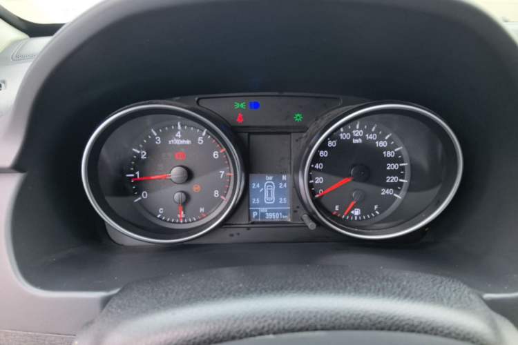 Used Haval M6 2019 1.5T DCT Two-Wheel Drive Elite Version China VI Standard Instrument Cluster