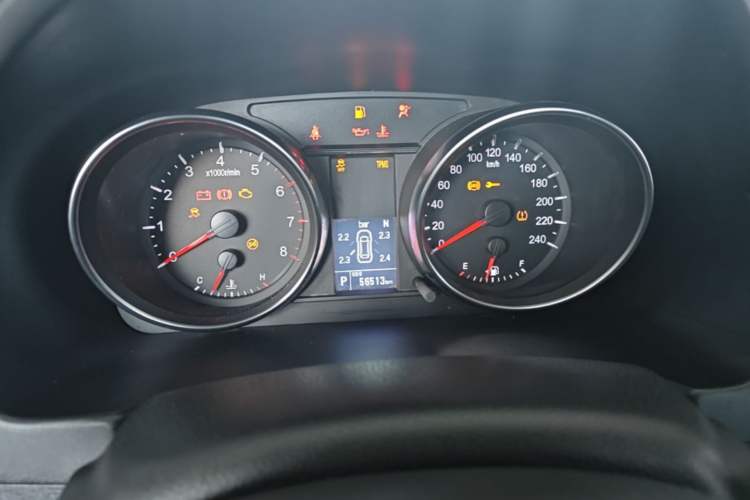 Used Haval M6 2019 1.5T DCT Two-Wheel Drive Value Edition China VI Standard Instrument Cluster
