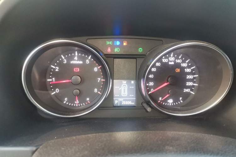 Used Haval M6 2019 1.5T DCT Two-Wheel Drive Elite Version China VI Standard Instrument Cluster
