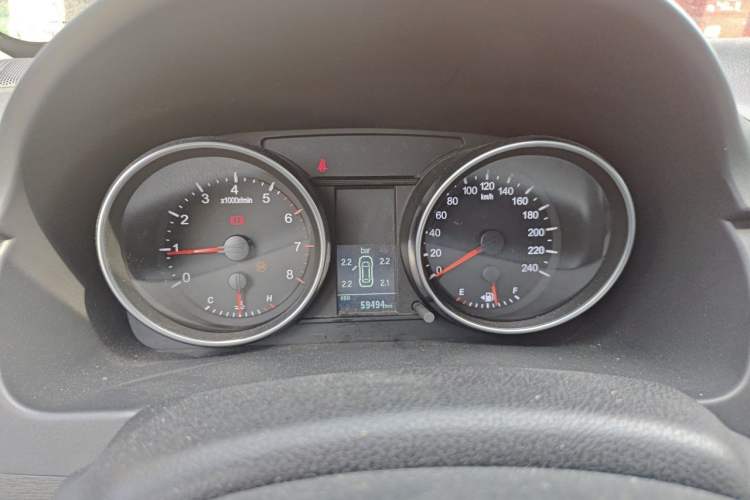 Used Haval M6 2019 1.5T Manual Two-Wheel Drive Urban Version China VI Standard Instrument Cluster