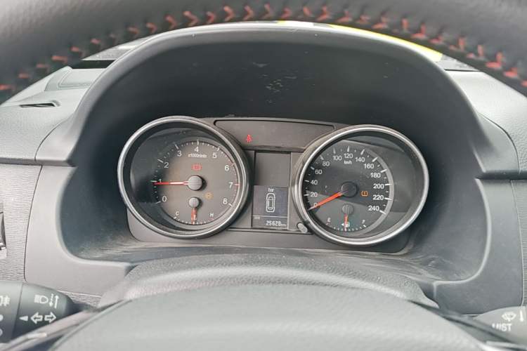 Used Haval M6 2019 1.5T Manual Two-Wheel Drive Elite Version China VI Standard Instrument Cluster