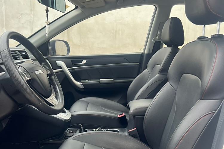 Used Haval M6 2019 1.5T DCT Two-Wheel Drive Value Edition China VI Standard Interior 1