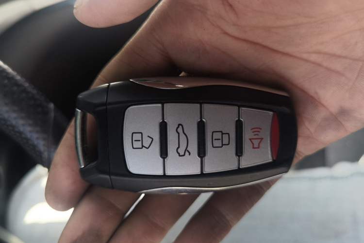 Used Haval M6 2019 1.5T DCT Two-Wheel Drive Value Edition China VI Standard Interior 1