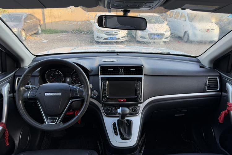 Used Haval M6 2019 1.5T DCT Two-Wheel Drive Value Edition China VI Standard Interior 2