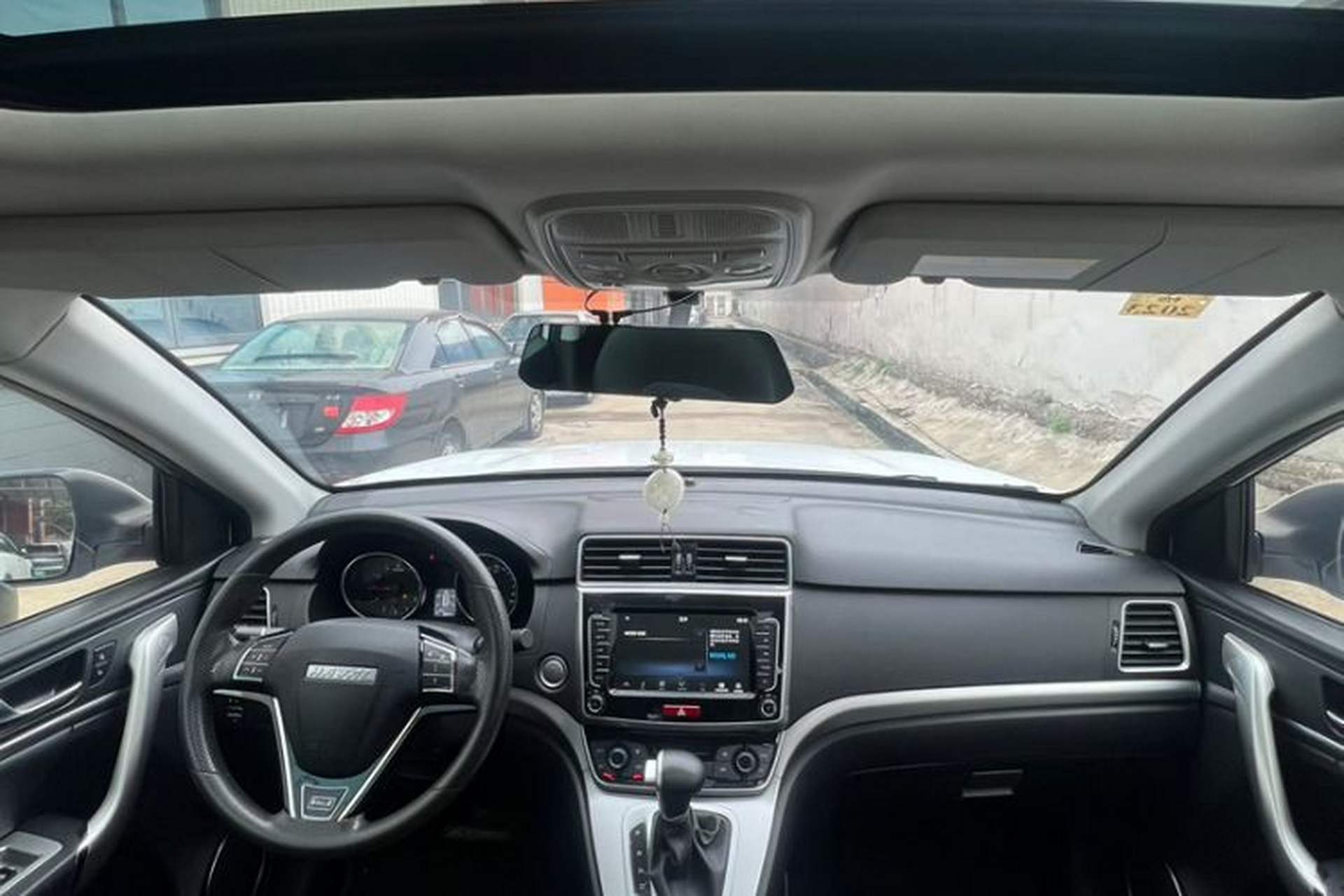 Used Haval M6 2019 1.5T DCT Two-Wheel Drive Value Edition China VI Standard Interior 2