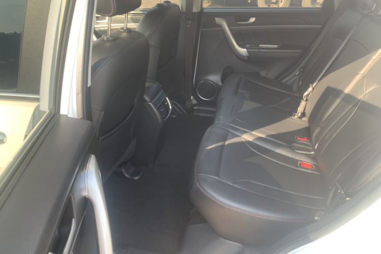 Used Haval M6 2019 1.5T DCT Two-Wheel Drive Elite Version China VI Standard Interior 2