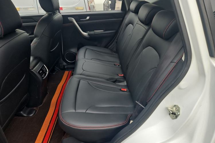 Used Haval M6 2019 1.5T DCT Two-Wheel Drive Urban Version China VI Standard Interior 2