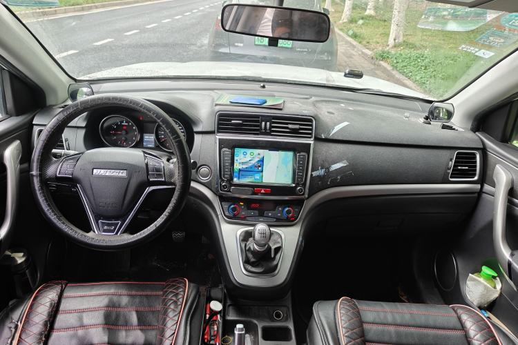 Used Haval M6 2019 1.5T Manual Two-Wheel Drive Urban Version China VI Standard Interior 2