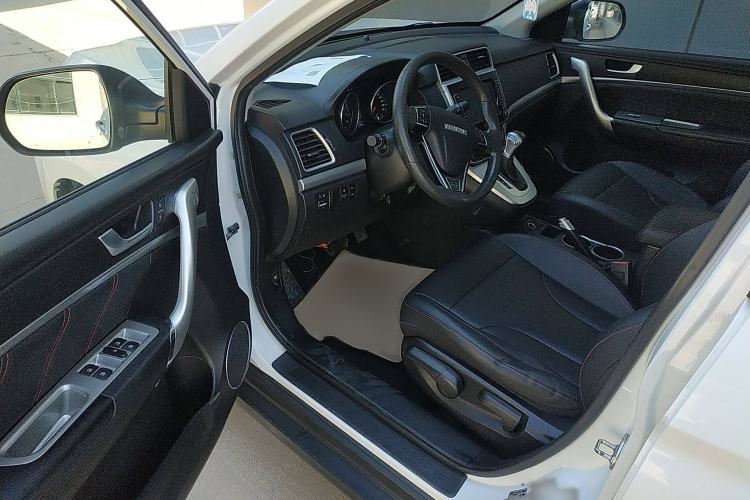 Used Haval M6 2019 1.5T DCT Two-Wheel Drive Value Edition China VI Standard Interior 3