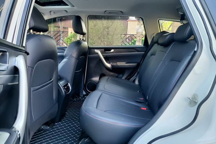 Used Haval M6 2019 1.5T Manual Two-Wheel Drive Elite Version China VI Standard Interior 3
