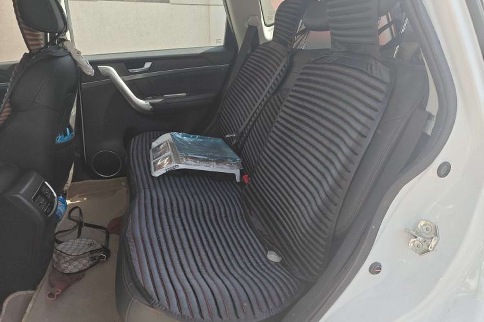 Used Haval M6 2019 1.5T Manual Two-Wheel Drive Elite Version China VI Standard Interior 4