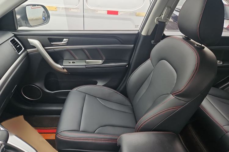 Used Haval M6 2019 1.5T DCT Two-Wheel Drive Urban Version China VI Standard Interior 4