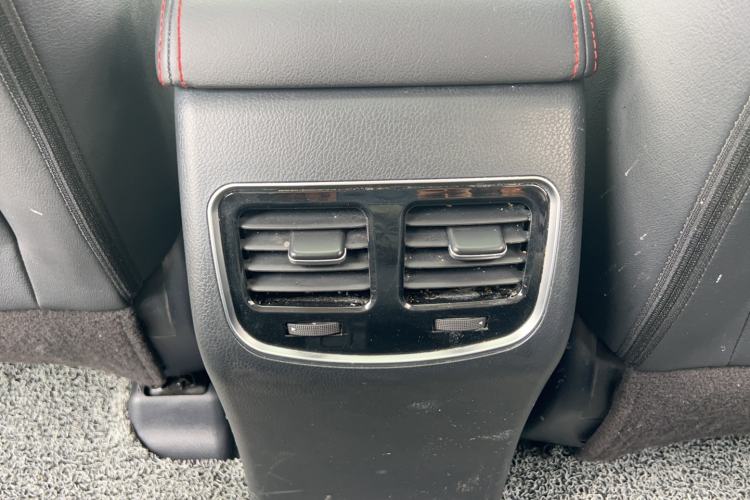 Used Haval M6 2019 1.5T DCT Two-Wheel Drive Value Edition China VI Standard Interior 5