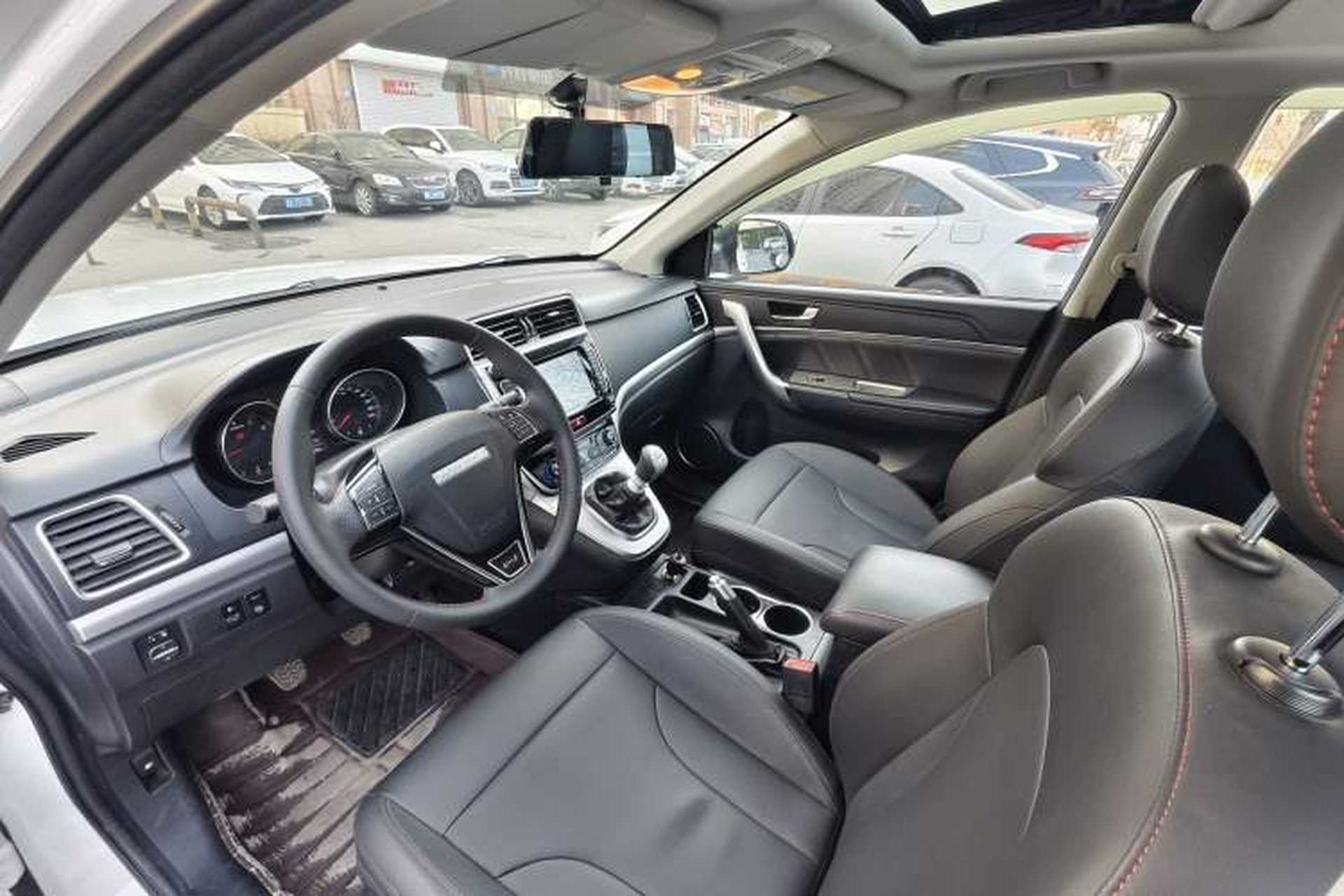 Used Haval M6 2019 1.5T Manual Two-Wheel Drive Elite Version China VI Standard Interior 7