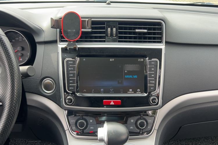 Used Haval M6 2019 1.5T DCT Two-Wheel Drive Value Edition China VI Standard Interior 9