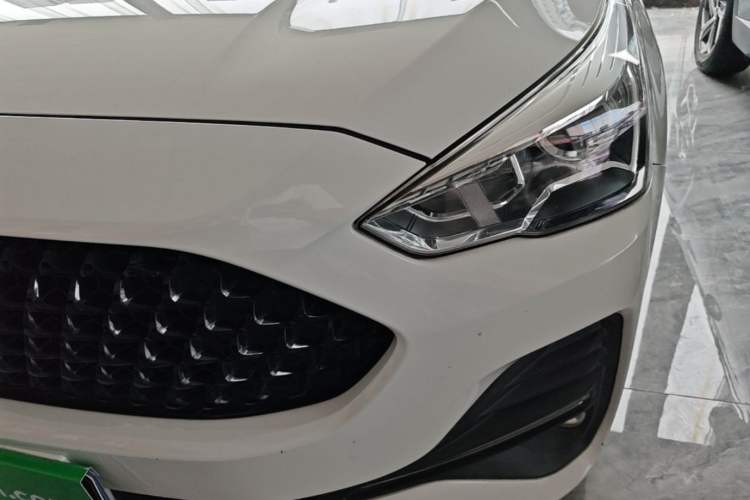 Used Haval M6 2019 1.5T DCT Two-Wheel Drive Elite Version China VI Standard Left Front Headlight
