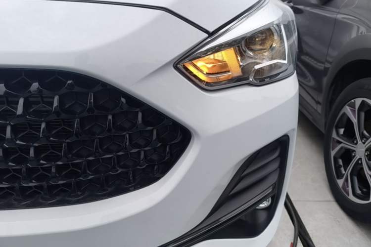 Used Haval M6 2019 1.5T DCT Two-Wheel Drive Elite Version China VI Standard Left Front Headlight