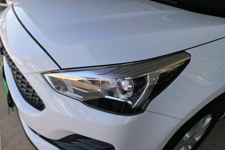 Used Haval M6 2019 1.5T DCT Two-Wheel Drive Value Edition China VI Standard Left Front Headlight