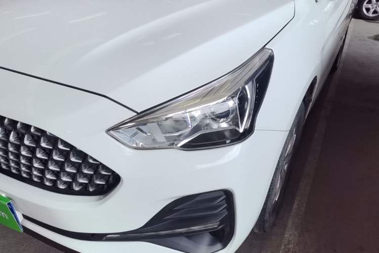 Used Haval M6 2019 1.5T DCT Two-Wheel Drive Urban Version China VI Standard Left Front Headlight