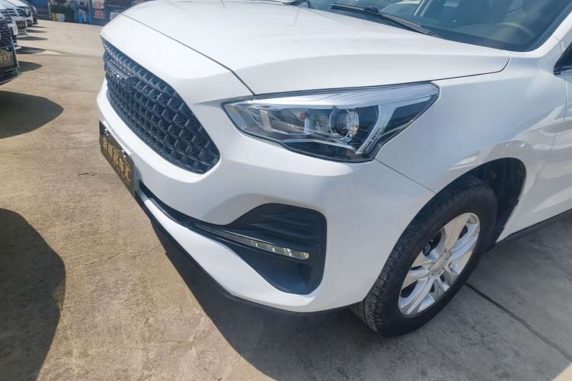 Used Haval M6 2019 1.5T DCT Two-Wheel Drive Value Edition China VI Standard Left Front Headlight