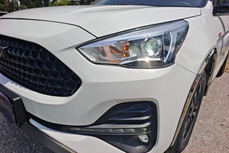 Used Haval M6 2019 1.5T DCT Two-Wheel Drive Elite Version China VI Standard Left Front Headlight