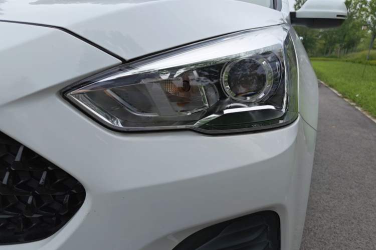 Used Haval M6 2019 1.5T Manual Two-Wheel Drive Elite Version China VI Standard Left Front Headlight