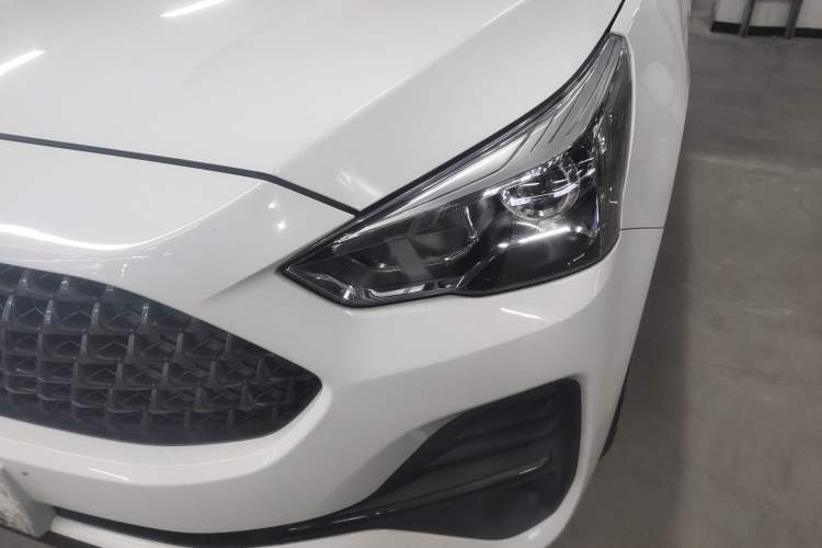 Used Haval M6 2019 1.5T DCT Two-Wheel Drive Value Edition China VI Standard Left Front Headlight