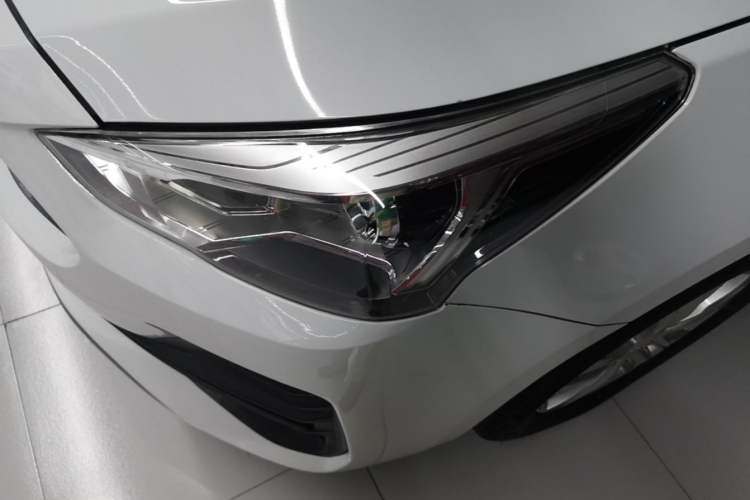 Used Haval M6 2019 1.5T DCT Two-Wheel Drive Elite Version China V Standard Left Front Headlight