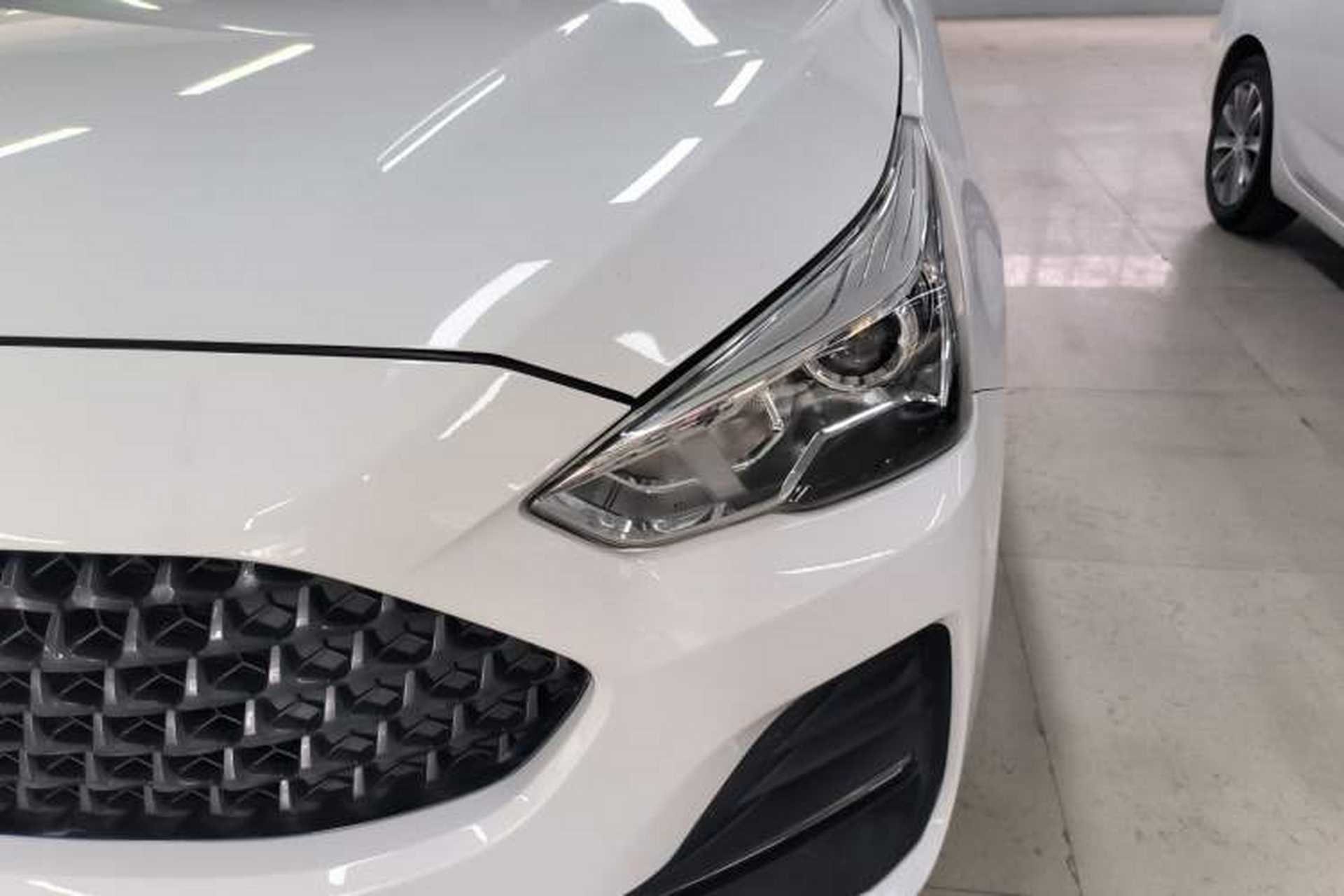 Used Haval M6 2019 1.5T DCT Two-Wheel Drive Value Edition China VI Standard Left Front Headlight