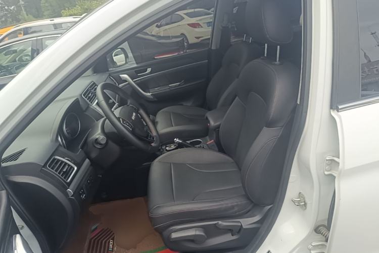 Used Haval M6 2019 1.5T DCT Two-Wheel Drive Value Edition China VI Standard Left Front Seat
