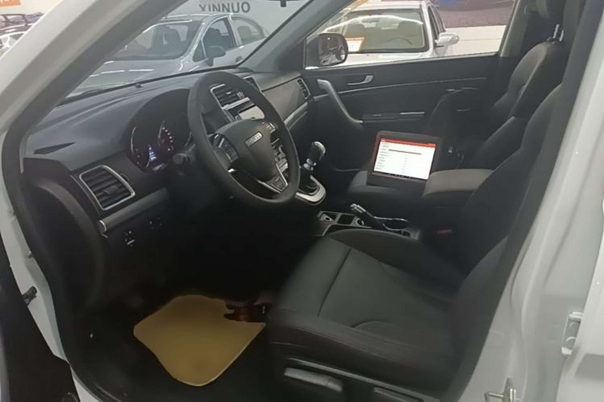 Used Haval M6 2019 1.5T Manual Two-Wheel Drive Elite Version China VI Standard Left Front Seat