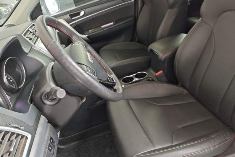 Used Haval M6 2019 1.5T DCT Two-Wheel Drive Elite Version China VI Standard Left Front Seat
