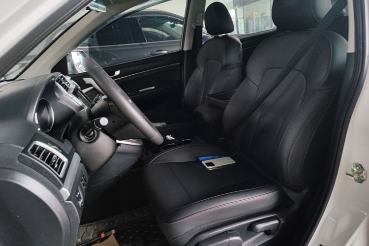 Used Haval M6 2019 1.5T DCT Two-Wheel Drive Elite Version China VI Standard Left Front Seat